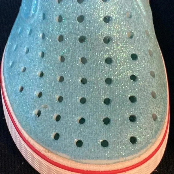 NATIVE SLIP ON SHOES TEAL GLITTER GIRLS SHOES SIZE 7 GOOD CLEAN CONDITION - Picture 3 of 13